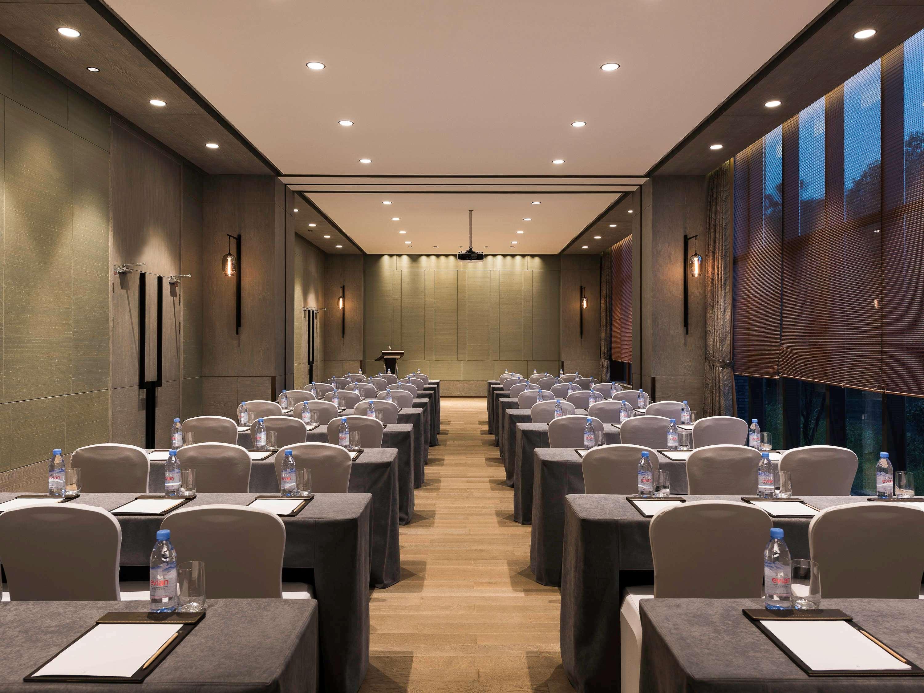 Novotel Shanghai Clover Dış mekan fotoğraf