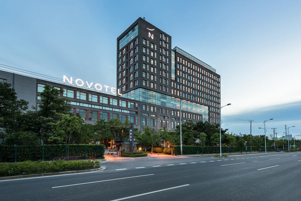 Novotel Shanghai Clover Dış mekan fotoğraf